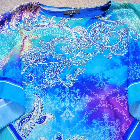 🎉Host Pick🎉 Scarf top BNWOT - Picture 3 of 6